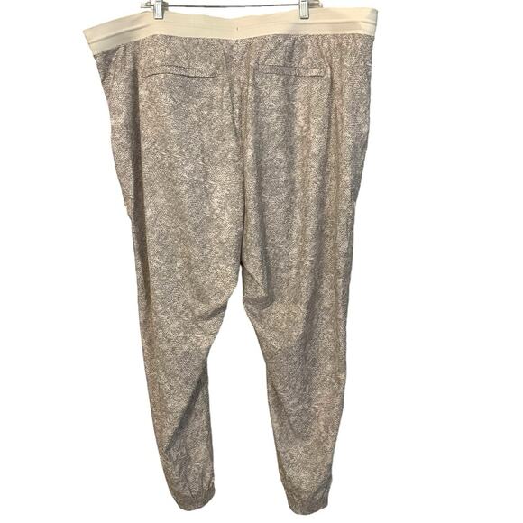 Athleta Venture Printed Pant Joggers Size 26 NWT - Picture 11 of 11